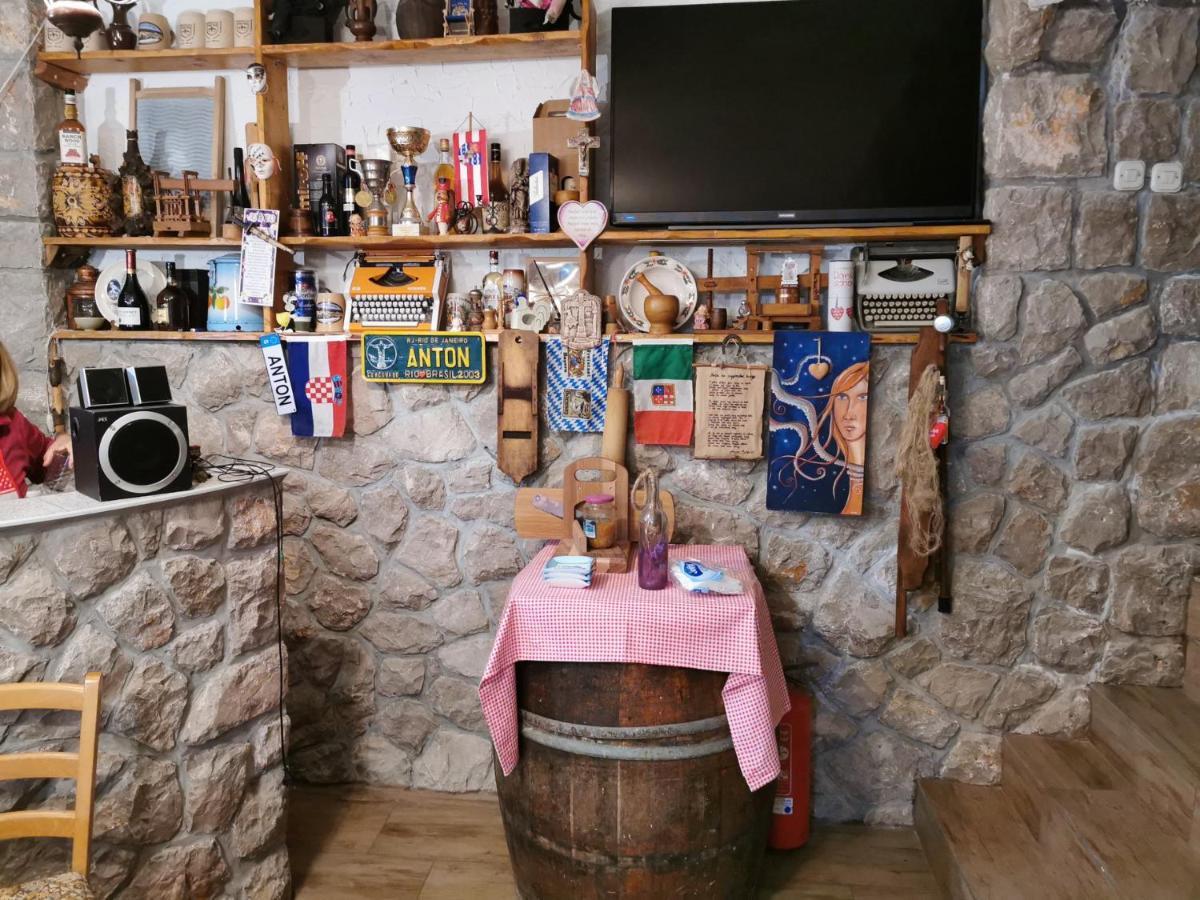 Apartmani Justic Njivice Exteriör bild